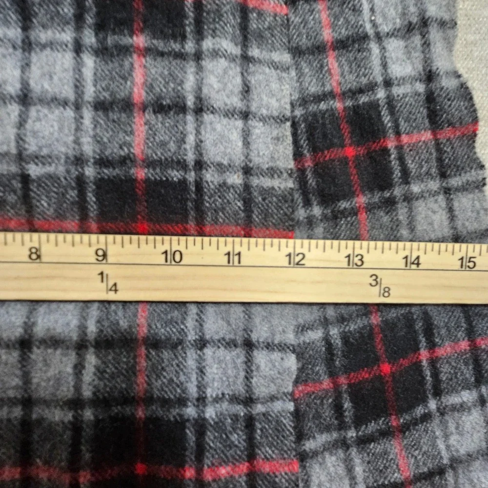 Club Room Scarf Grey Black Red Plaid 100% Cashmere Fringe Trim Classic Luxury